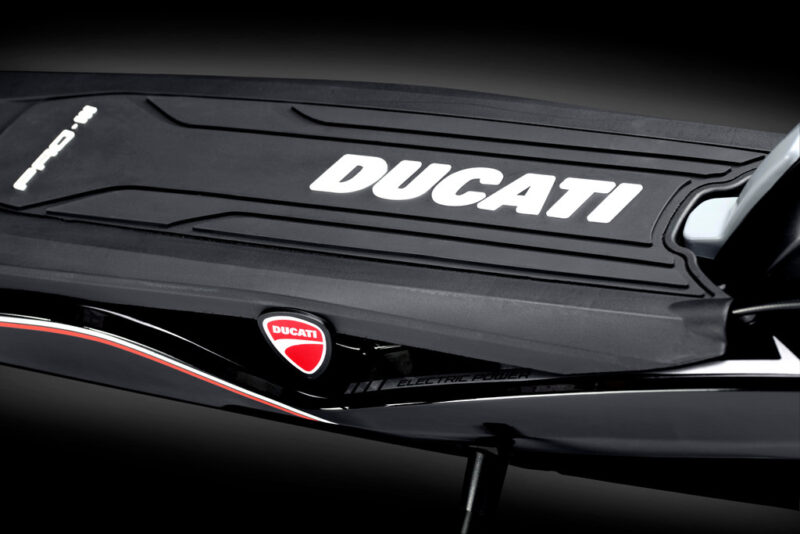 DUCATI PRO III - Imagen 2